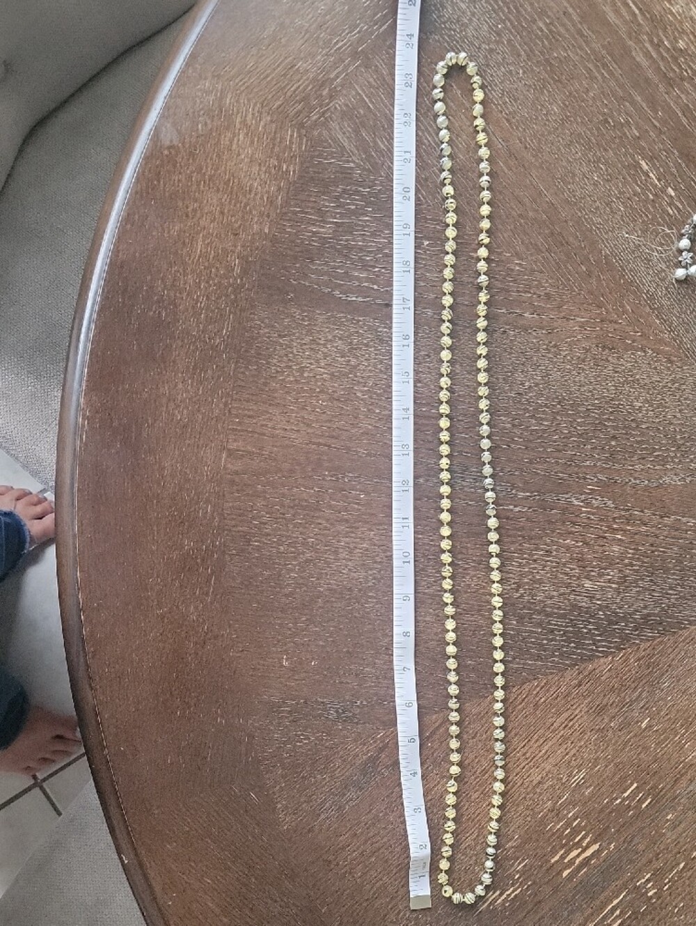 Yellow Glass Bead Necklace - Picture 2 of 5